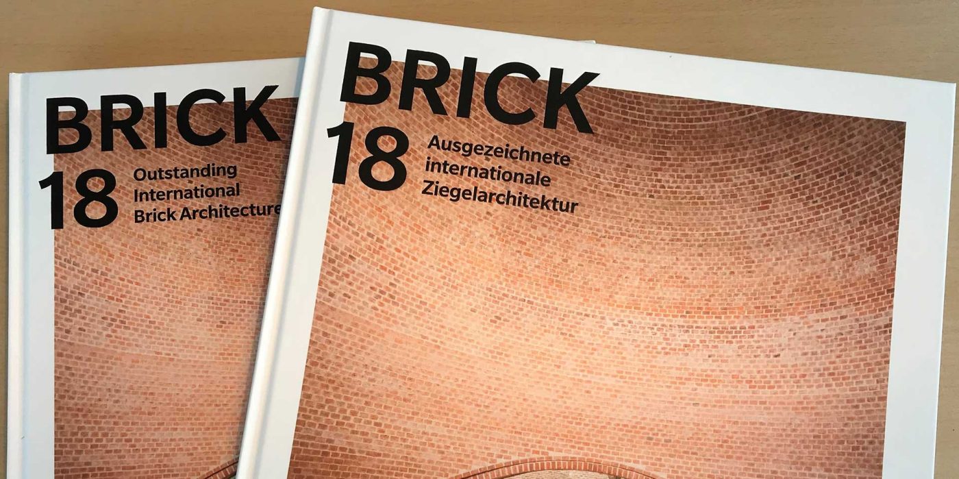 Brick Book 2018 cover in english and german, 