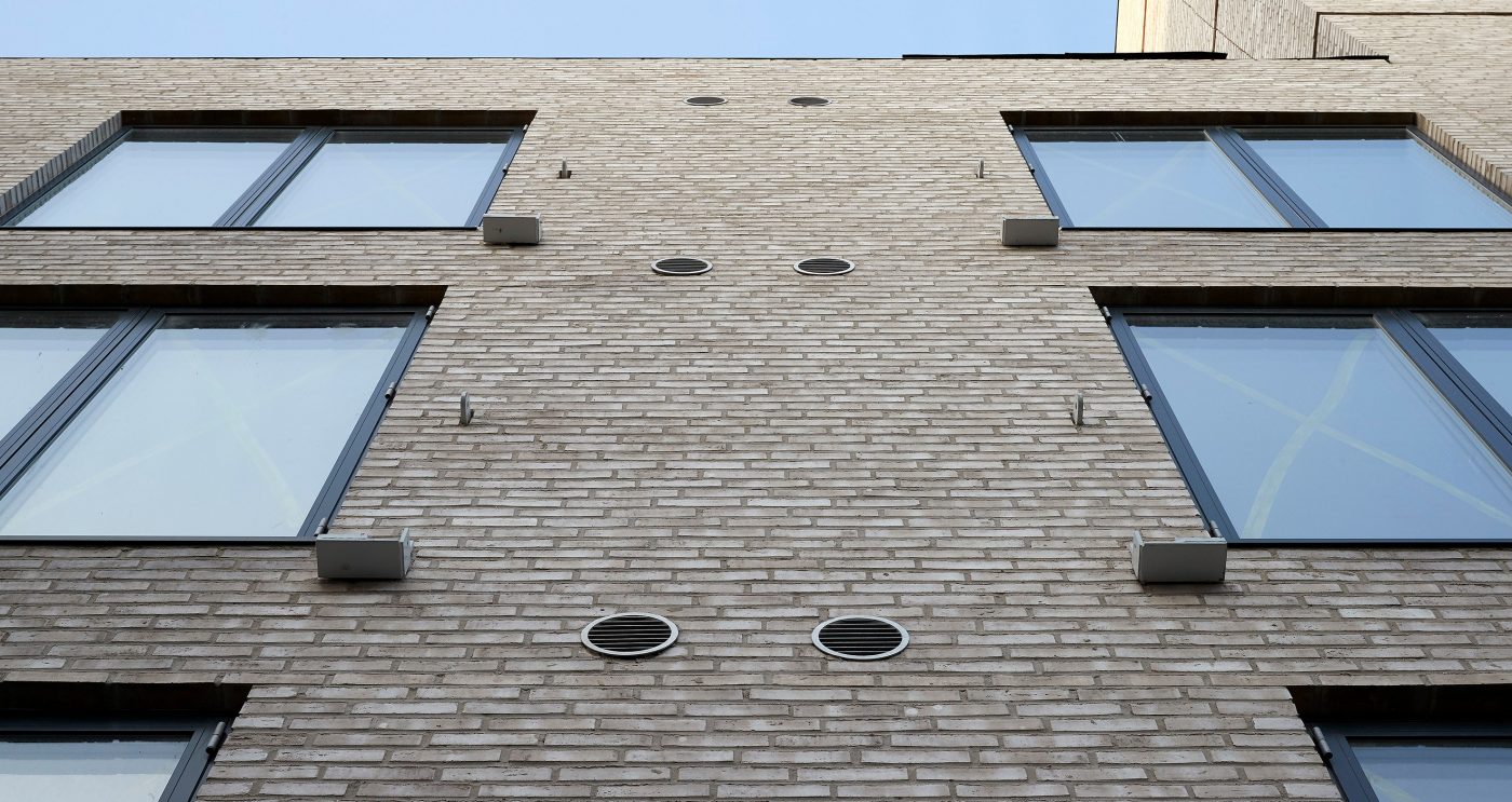 Apartment Building in Koege, Facing Brick Hvid Marmor