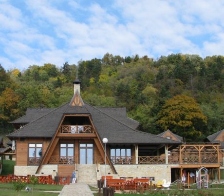 Public building Vrdnička Kula
