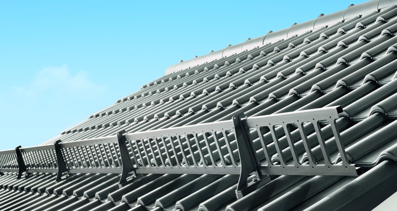 alegra 15 dunkelgrau, alegra 15, alegra, satteldach, gabled roof, snow guard grid