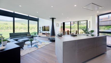 Single family home with one floor. 15 rue des Coteaux 68920 WETTOLSHEIM. Tiles Vauban 2 Droite Red. 