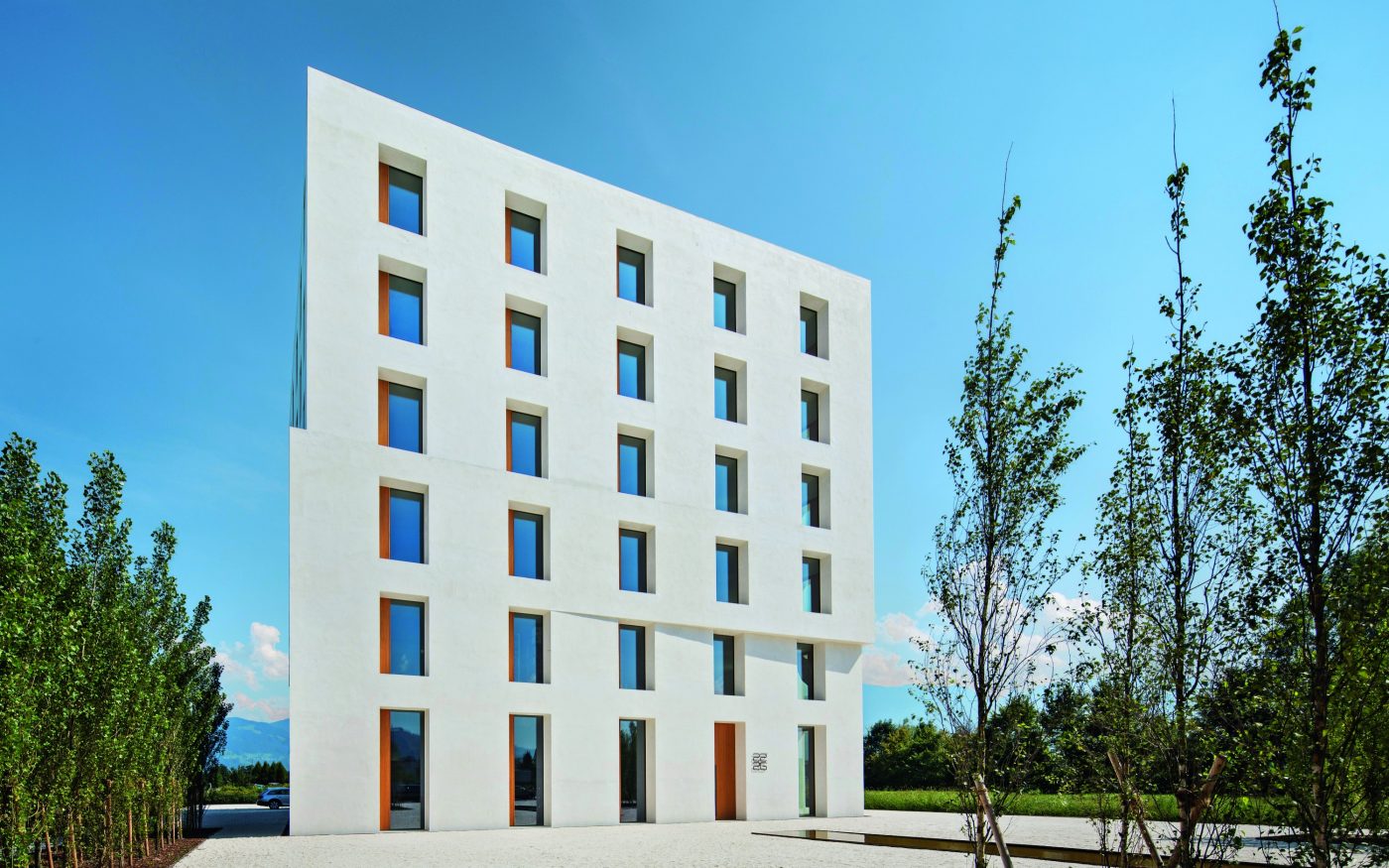 2226, office building with clay bricks, Brick Award 2016 Grand Prize and Category Winner "Special Solution"; Baumschlager Eberle; Photo: Norbert Prommer