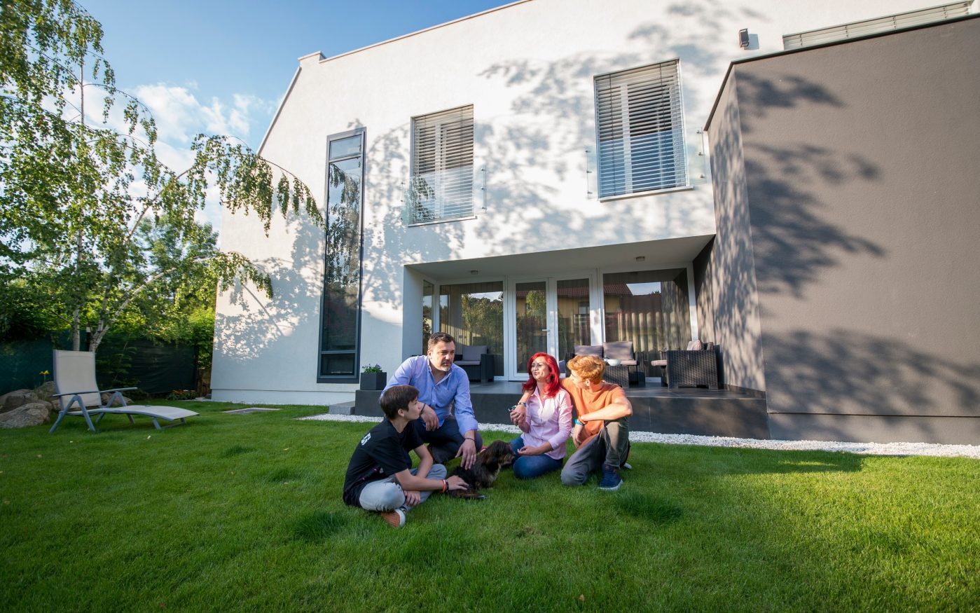 Photo family e4 house romania , first house