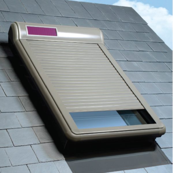 RS_MKT_PHO_PSH_ROF_TON_Krovni_prozor_Solarna_roletna